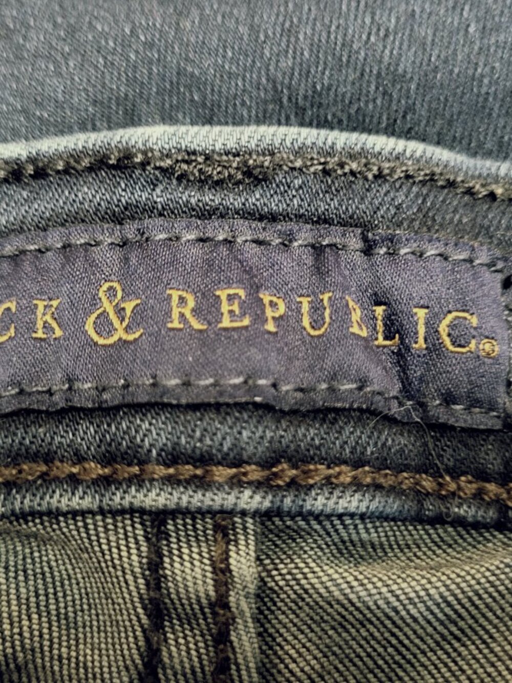 Rock & Republic ~ Sz 12 ~ “Kasandra” ~ R Logo ~ Very Good Condition - Picture 9 of 9